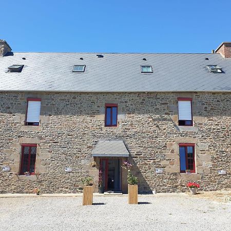 Chambres De Villee Saint-Georges-de-Gréhaigne Kültér fotó