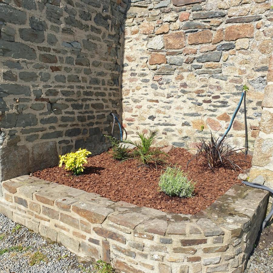 Chambres De Villee Saint-Georges-de-Gréhaigne Kültér fotó